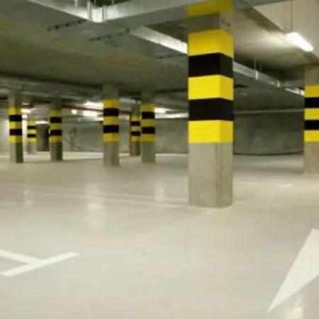 Апартаменты Hanza Tower Sky Sauna & Jacuzzi & Pool